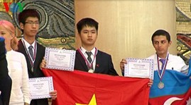 Vietnam wins gold at 2013 International Chemistry Olympiad - ảnh 1